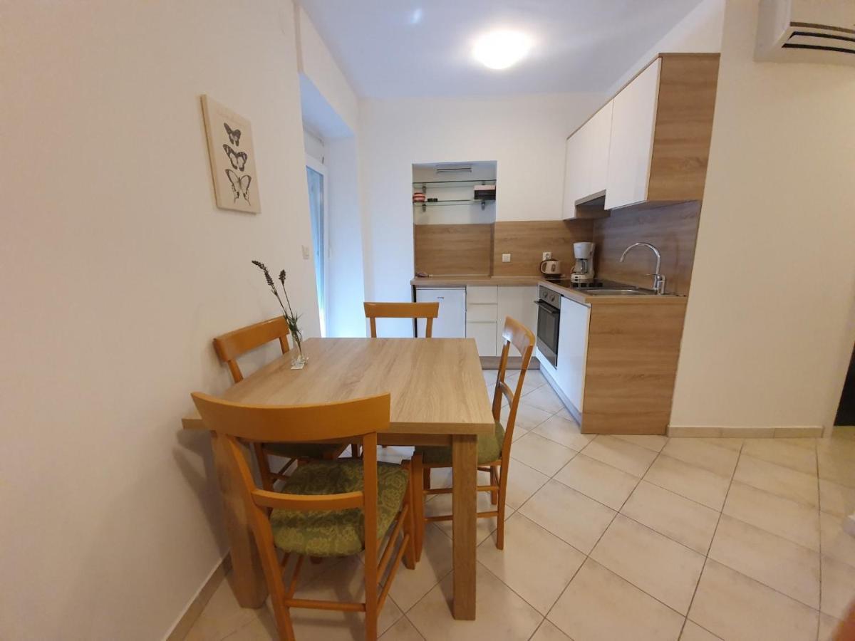 Apartmani Plaza 塞尔瑟 外观 照片