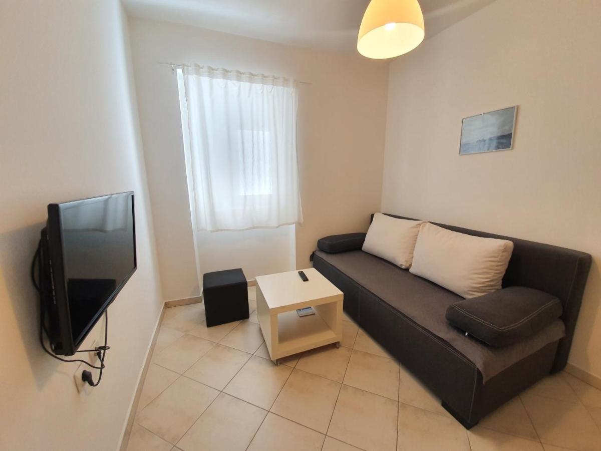Apartmani Plaza 塞尔瑟 外观 照片
